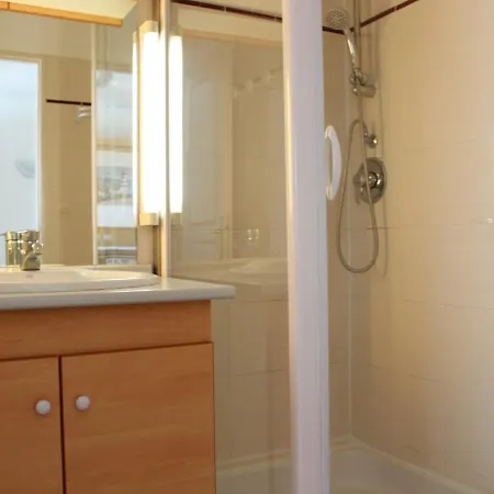 Cosy Avec Piscine Et Parking, Proche - Fr-1-246-137 Apartment *
