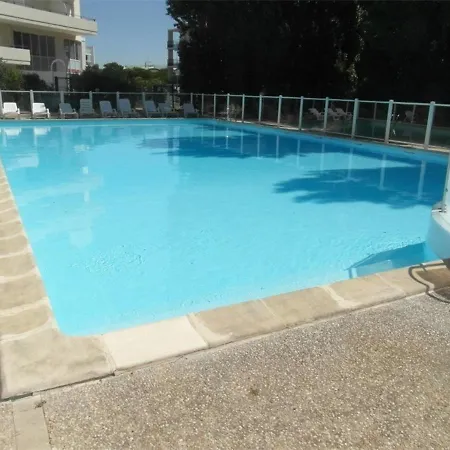 Apartment Cosy Avec Piscine Et Parking, Proche - Fr-1-246-137
