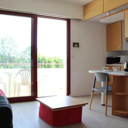 Cosy Avec Piscine Et Parking, Proche - Fr-1-246-137 Appartamento *